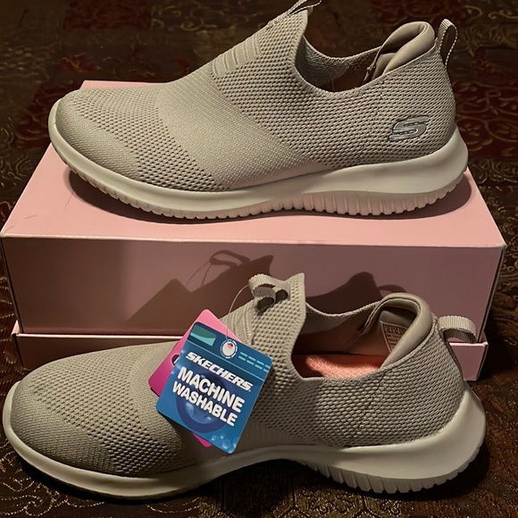 Skechers Air Cooled Memory Foam Slip On - Picture 1 of 7